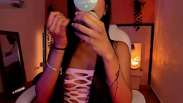 Gigi Strawberry online show from 11, 6, 2026