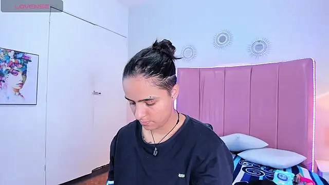 Liiam smith  online show from 24, 10, 2025