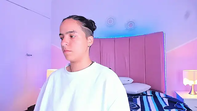 Liiam smith  online show from 11, 9, 2025