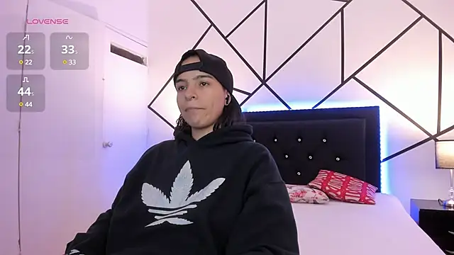 Liiam smith  online show from 10, 3, 2025