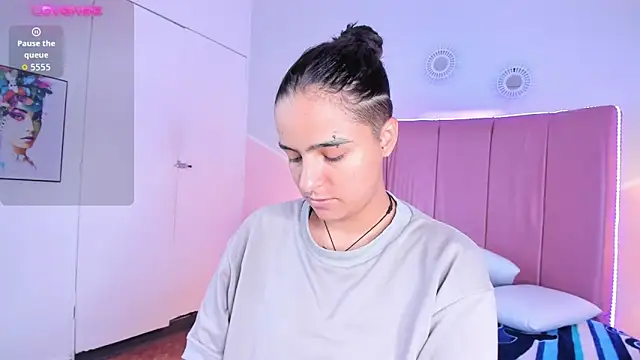 Liiam smith  online show from 17, 10, 2025