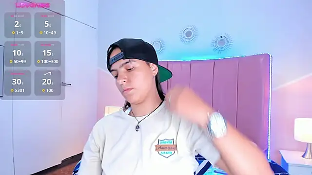 Liiam smith  online show from 26, 10, 2025