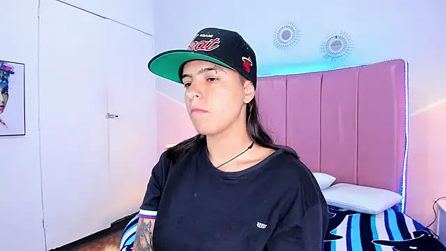 Liiam smith  online show from 16, 10, 2025