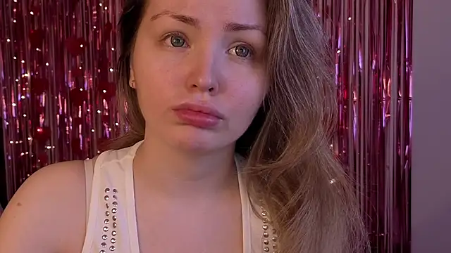 Lora Rosee online show from 12, 5, 2026