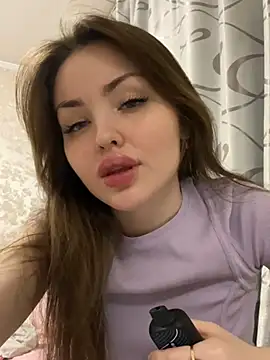 Snapshot of Lora_Rosee chatting on 11, 3, 2025 Lora Rosee online show from 11, 3, 2025