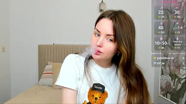 Snapshot of Lora_Rosee chatting on 5, 3, 2025 Lora Rosee online show from 5, 3, 2025