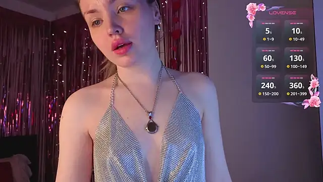 Snapshot of Lora_Rosee chatting on 10, 7, 2026 Lora Rosee online show from 10, 7, 2026