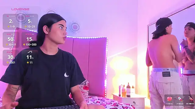  Emma whiitee  online show from 8, 3, 2025