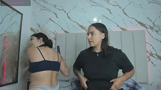  Emma whiitee  online show from 15, 12, 2025