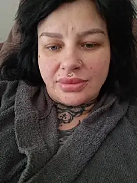 CannabisQueenn online show from 9, 5, 2026