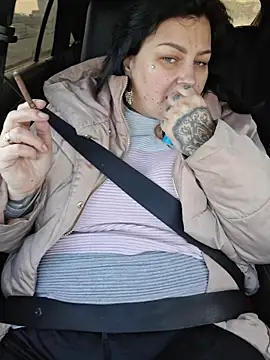 CannabisQueenn online show from 6, 1, 2026