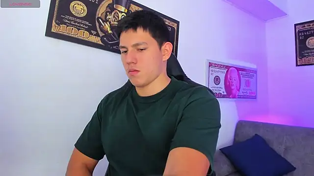 JamesCr  online show from 11, 3, 2025