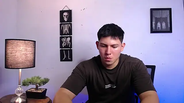 JamesCr  online show from 9, 11, 2025