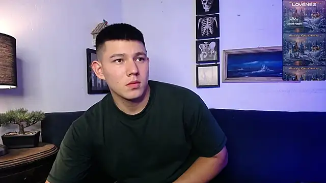 JamesCr  online show from 16, 12, 2025