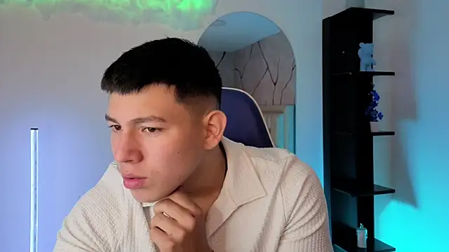 JamesCr  online show from 3, 6, 2026
