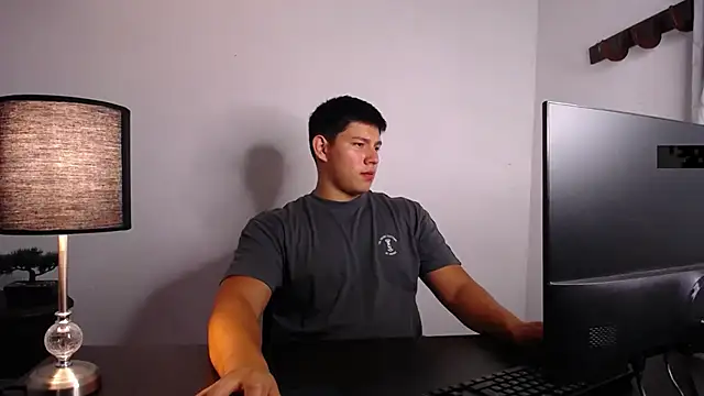 JamesCr  online show from 2, 10, 2025