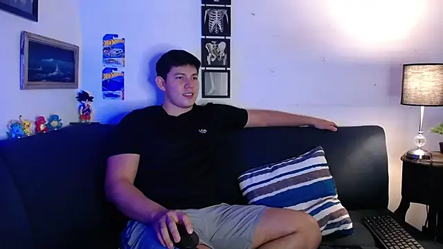 JamesCr  online show from 27, 11, 2025