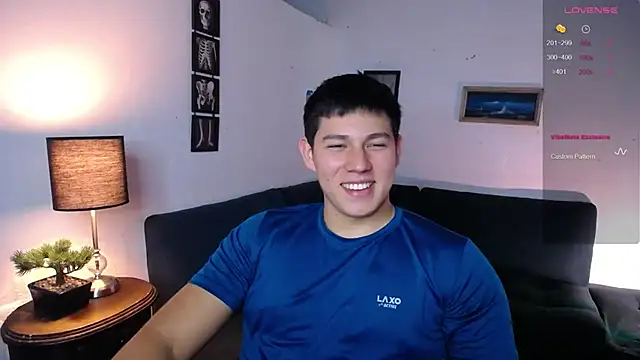 Snapshot of JamesCr_ chatting on 6, 2, 2026 JamesCr online show from 6, 2, 2026