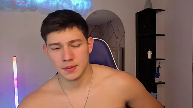 JamesCr  online show from 27, 6, 2026