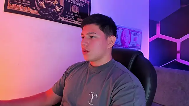 JamesCr  online show from 27, 9, 2025