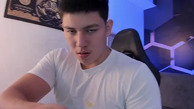 JamesCr  online show from 24, 9, 2025