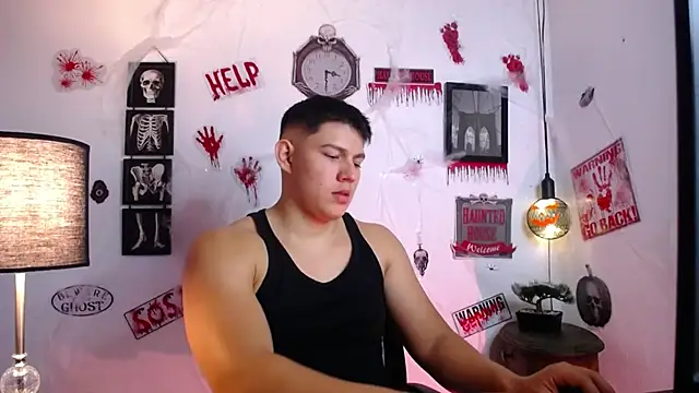 JamesCr  online show from 26, 10, 2025