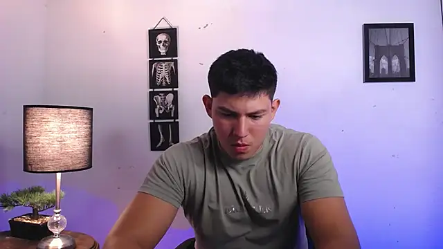 JamesCr  online show from 5, 11, 2025