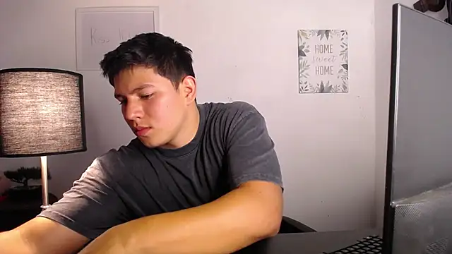 JamesCr  online show from 11, 10, 2025