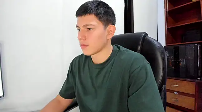 JamesCr  online show from 1, 3, 2025