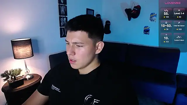 JamesCr  online show from 8, 4, 2026