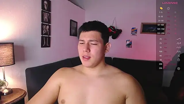 Snapshot of JamesCr_ chatting on 25, 2, 2026 JamesCr online show from 25, 2, 2026