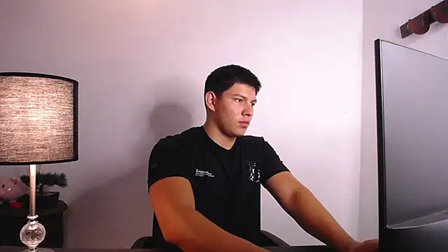 JamesCr  online show from 3, 10, 2025