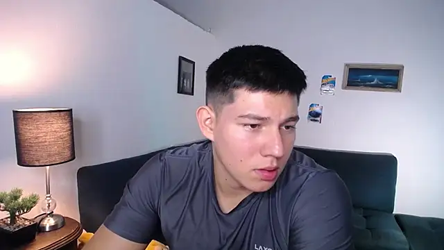 Snapshot of JamesCr_ chatting on 17, 2, 2026 JamesCr online show from 17, 2, 2026