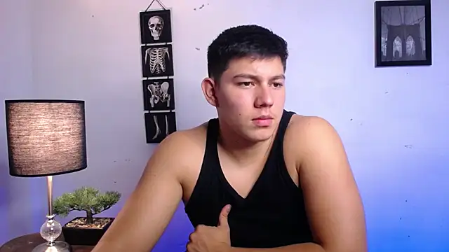 JamesCr  online show from 8, 11, 2025