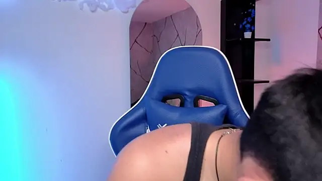 JamesCr  online show from 23, 7, 2026