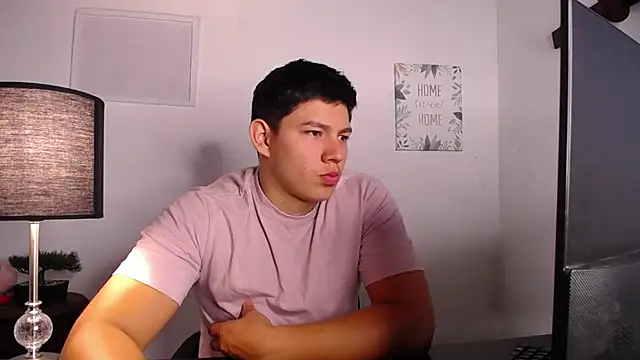 JamesCr  online show from 7, 10, 2025