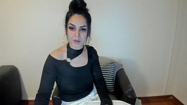 NicoleKatee online show from 28, 11, 2025