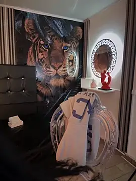 Snapshot of TayylorSexx chatting on 10, 9, 2025 TayylorSexx online show from 10, 9, 2025