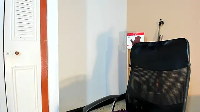 Snapshot of Violetta_0 chatting on 5, 2, 2026 Violetta 0 online show from 5, 2, 2026