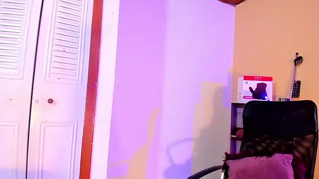 Snapshot of Violetta_0 chatting on 17, 1, 2026 Violetta 0 online show from 17, 1, 2026