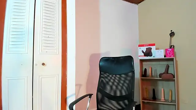 Snapshot of Violetta_0 chatting on 14, 2, 2026 Violetta 0 online show from 14, 2, 2026