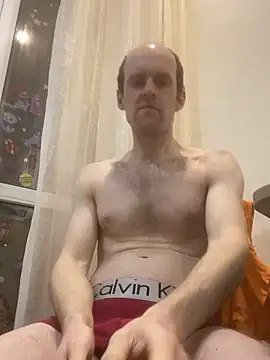 LynnAhNight online show from 10, 4, 2026