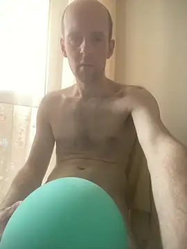 LynnAhNight online show from 17, 5, 2026