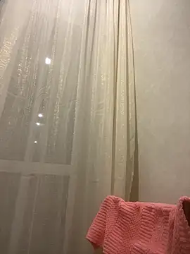 Snapshot of LynnAhNight chatting on 21, 10, 2025 LynnAhNight online show from 21, 10, 2025