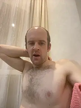 Snapshot of LynnAhNight chatting on 28, 10, 2025 LynnAhNight online show from 28, 10, 2025