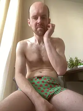 LynnAhNight online show from 23, 5, 2026
