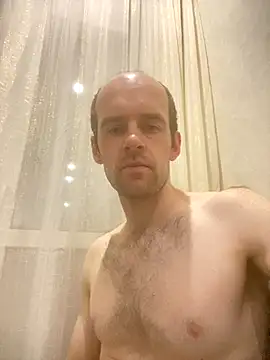 Snapshot of LynnAhNight chatting on 9, 10, 2025 LynnAhNight online show from 9, 10, 2025