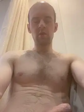 Snapshot of LynnAhNight chatting on 15, 11, 2025 LynnAhNight online show from 15, 11, 2025