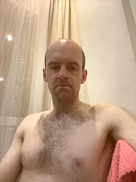 Snapshot of LynnAhNight chatting on 5, 11, 2025 LynnAhNight online show from 5, 11, 2025