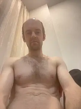 Snapshot of LynnAhNight chatting on 25, 10, 2025 LynnAhNight online show from 25, 10, 2025